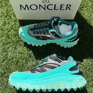 Moncler
Brand new , never worn Trailgrip chunky-sole sneakers, size 37 or 7